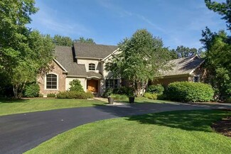 1801 Clendenin Ln, Riverwoods, IL 60015
