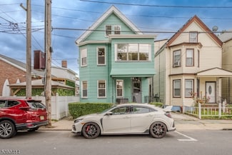 98 Woodland Ave, Kearny, NJ 07032