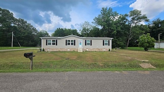 135 Pond St, Savannah, TN 38372