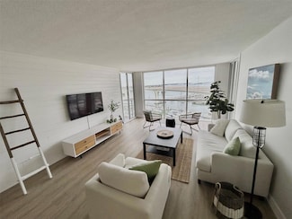 100 Pierce St Unit 1102, Clearwater, FL 33756