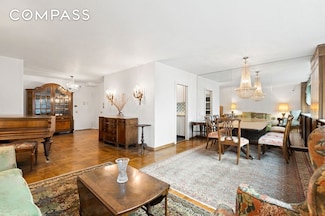 30 W 60th St Unit 11M, New York, NY 10023