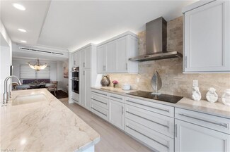 4401 Gulf Shore Blvd N Unit 1708, Naples, FL 34103
