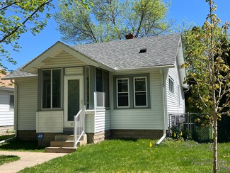 4110 Upton Ave N, Minneapolis, MN 55412