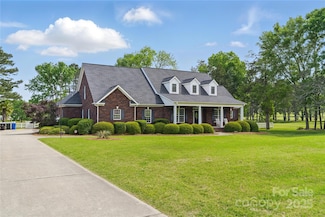 172 Fairway Cir, Rock Hill, SC 29730