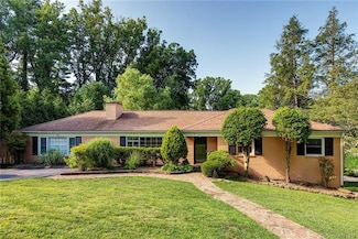 40 Blackwood Rd, Asheville, NC 28804
