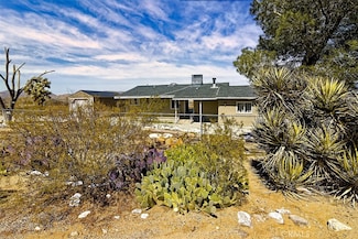 32816 Topaz Rd, Lucerne Valley, CA 92356