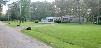 2455 Deer Run Rd, New Athens, IL 62264