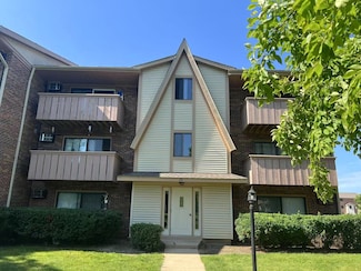 11 Echo Ct Unit 17, Vernon Hills, IL 60061