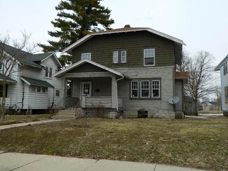 138 W Parkwood Ave, Springfield, OH 45506