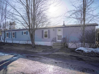 2 Peach St, Exeter, NH 03833