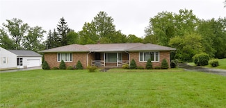7265 Spanghurst Dr, Bedford, OH 44146