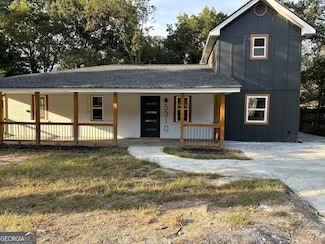 5310 Lyndale Cir, Forest Park, GA 30297