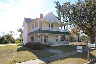 203 E Church St, Mount Vernon, GA 30445