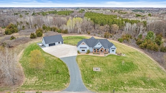 438 Highland View, Houlton, WI 54082
