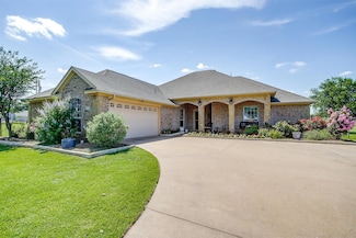 112 Tigers Eye Ct, Weatherford, TX 76087