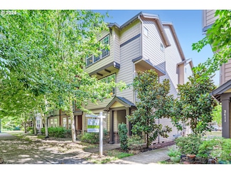 3395 SE Pepperwood Way, Hillsboro, OR 97123