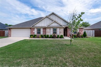 204 Ranalli Ave, Springdale, AR 72762