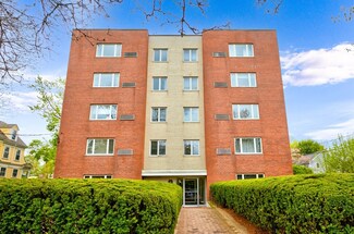 114 Pleasant St Unit 202, Arlington, MA 02476