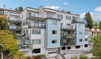 2040 13th Ave W Unit 41, Seattle, WA 98119