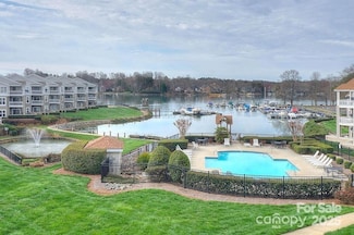 1038 Southwest Dr Unit 38, Davidson, NC 28036