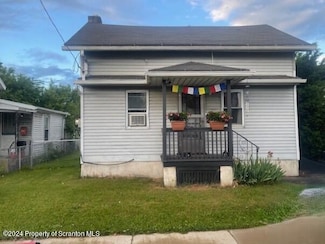 621 Moosic St, Scranton, PA 18505