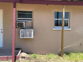 1587 20th St, Sarasota, FL 34234