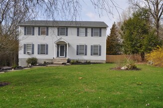 53 Leo Ln, Poughquag, NY 12570