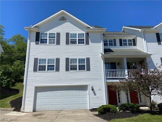 415 E Barrington Dr, Chardon, OH 44024
