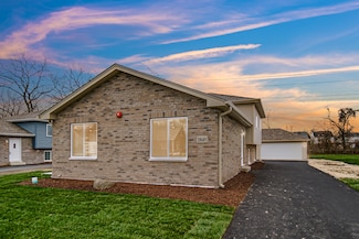 1411 172nd St, East Hazel Crest, IL 60429
