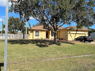 2701 SE Bishop Ave, Port Saint Lucie, FL 34952