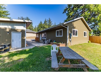2579 Pony Creek Rd, North Bend, OR 97459