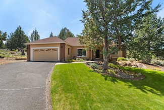 2125 Condor Dr, Redmond, OR 97756