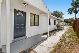 3655 Hibiscus Ave, Naples, FL 34104