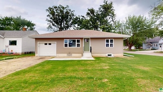 518 Spruce St, Cherokee, IA 51012