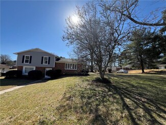 120 Flintfield Dr, Winston Salem, NC 27103