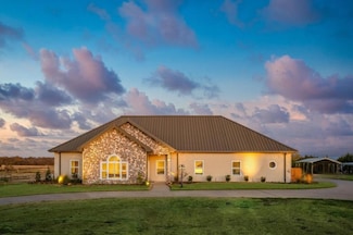 832 County Road 4518, Wolfe City, TX 75496