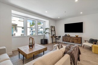 1204 San Ramon Ave, Mountain View, CA 94043