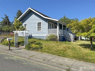 3018 S Peabody St, Port Angeles, WA 98362