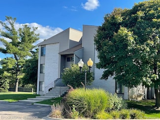31993 W 12 Mile Rd Unit 307, Farmington Hills, MI 48334