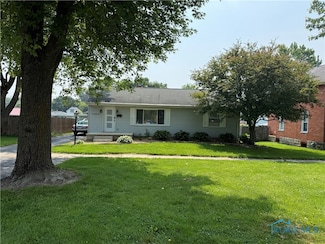 635 4th St, Fremont, OH 43420