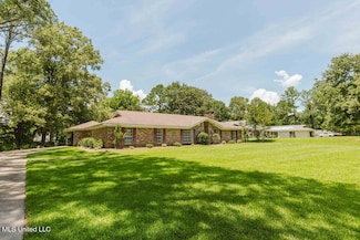 49 Wintergreen Rd, Madison, MS 39110