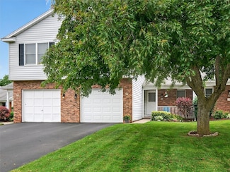 54 Flower Dale Cir, Rochester, NY 14626