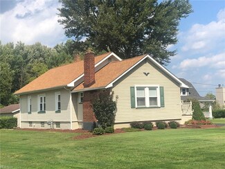 616 Springfield Rd, Columbiana, OH 44408