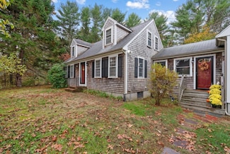 62 Teakettle Ln, Duxbury, MA 02332