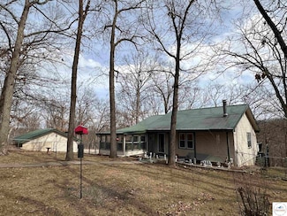 11601 Caboose Cir, Warsaw, MO 65355