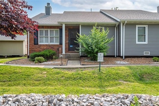 300 Pine Lake Rd Unit 20, Collinsville, IL 62234