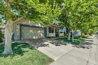 2409 Hepworth Dr, Davis, CA 95618