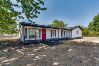 3404 Falcon Dr, Joshua, TX 76058