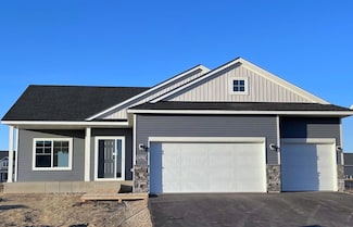 9792 32nd St NE, Saint Michael, MN 55376