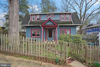 3 Valley View Ave, Takoma Park, MD 20912